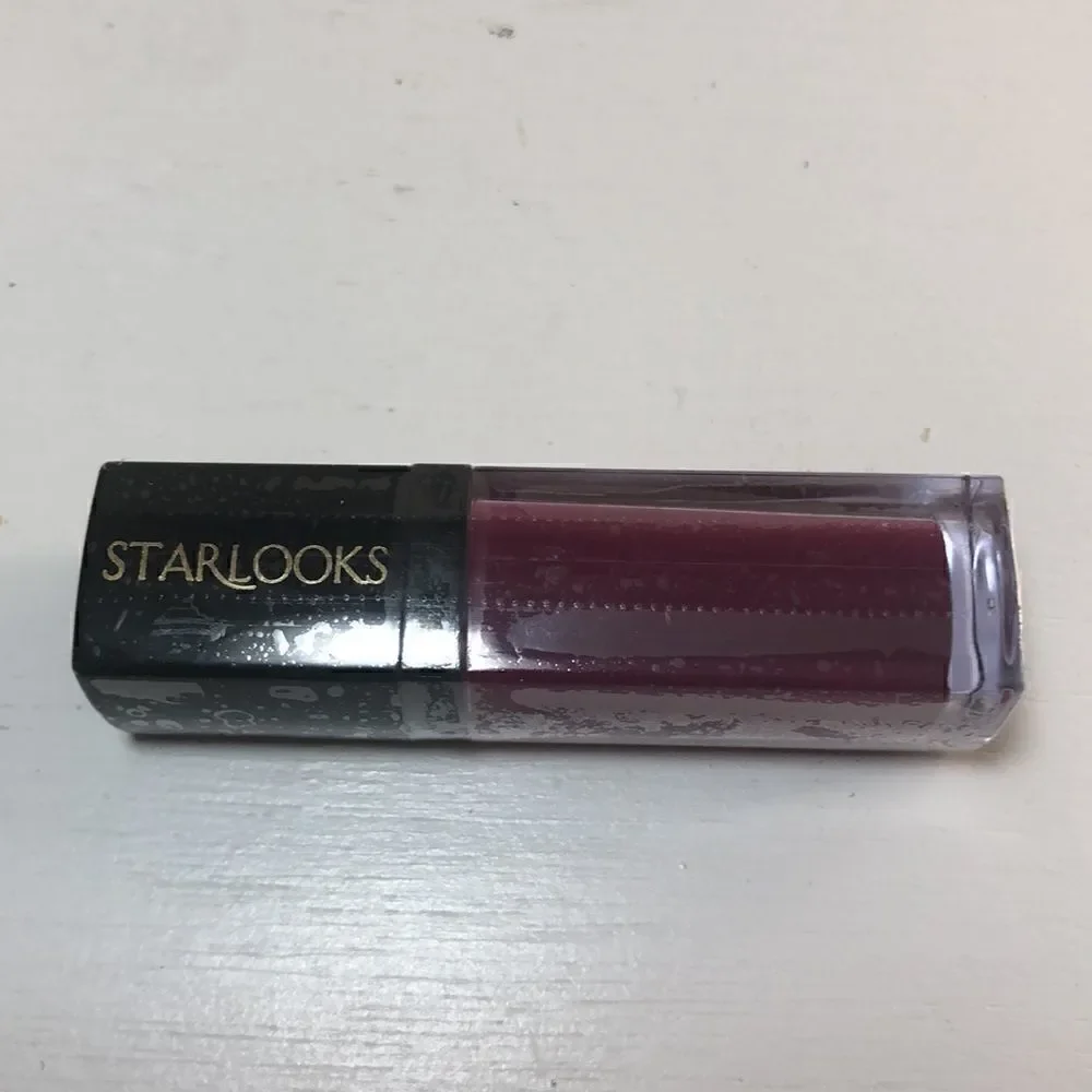 Star looks Royalty matte lip paint